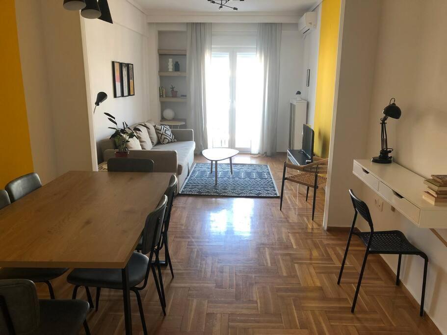 2 Mon-Keys Apartment เทสซาโลนิกิ ภายนอก รูปภาพ