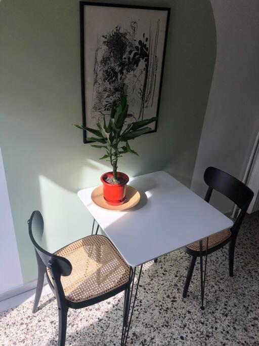 2 Mon-Keys Apartment เทสซาโลนิกิ ภายนอก รูปภาพ